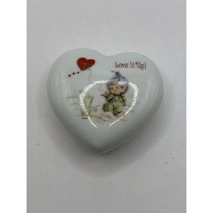 Heart shaped trinket box Lovelets 1983 hallmark "Love it up!"  vintage